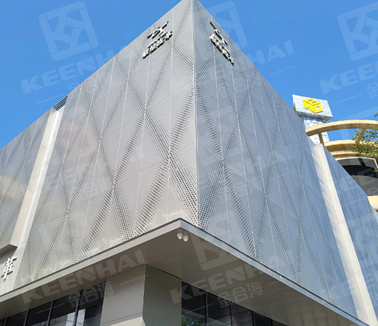Sleek Aluminum Perforated Metal Sleek Aluminum Perforated Metal